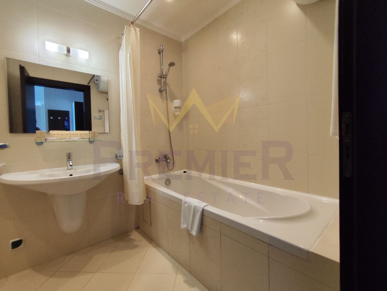 Продава 2-СТАЕН, гр. Поморие, област Бургас, снимка 12 - Апартаменти - 55000631