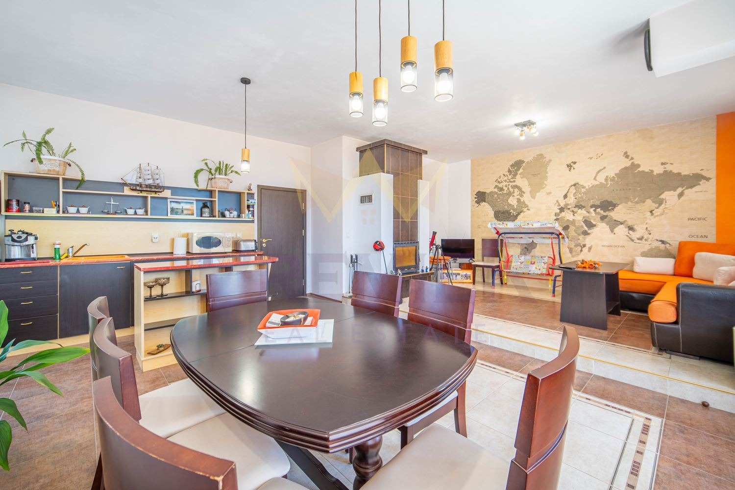 Продава КЪЩА, гр. Варна, Свети Никола, снимка 4 - Къщи - 54407663