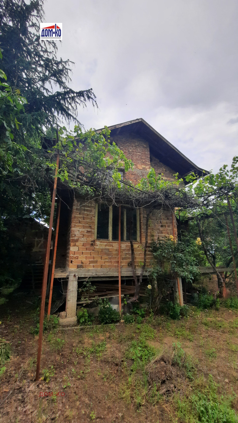 Продава ВИЛА в област Пазарджик, с. Паталеница - 96 кв.м / 82 000 € » 160 378.06 лв., ДОМ-КО