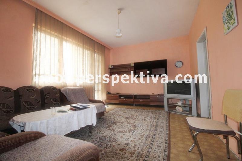 Myytävänä  2 makuuhuonetta Plovdiv , Tsentar , 68 neliömetriä | 32201103