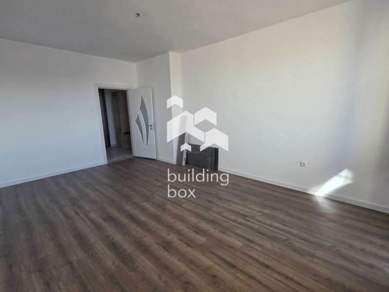 Продава 3-СТАЕН, гр. София, Толстой, снимка 2 - Апартаменти - 53189564