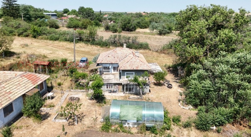 Продава КЪЩА, с. Червенци, област Варна, снимка 4 - Къщи - 52479785