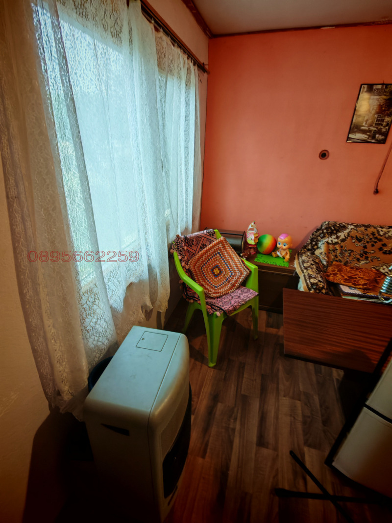 Продава КЪЩА, с. Червенци, област Варна, снимка 11 - Къщи - 52479785