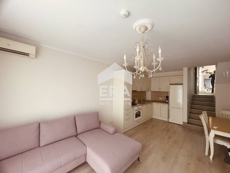 Продава КЪЩА, с. Рогачево, област Добрич, снимка 8 - Къщи - 53799796