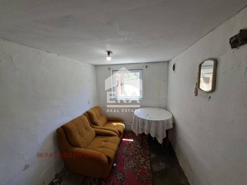 Продава КЪЩА, с. Садовец, област Плевен, снимка 9 - Къщи - 54713446