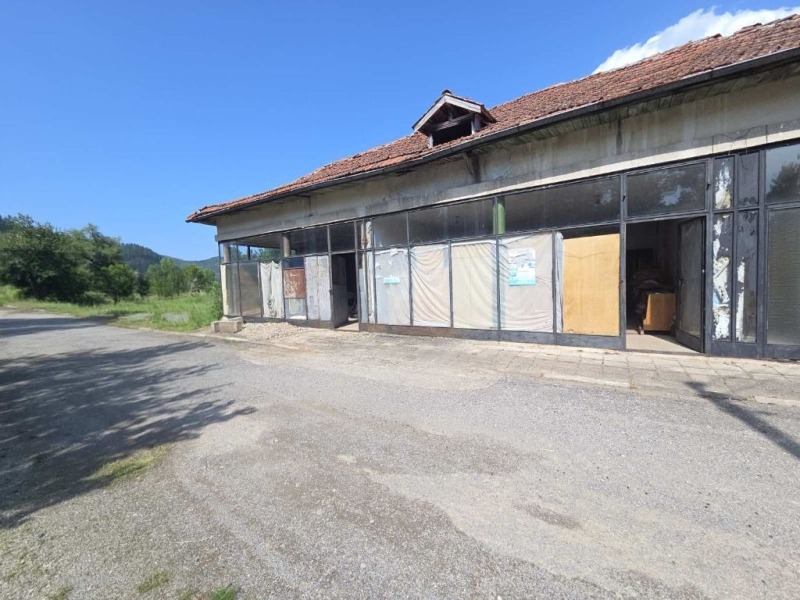 Продава  Магазин област Кюстендил , с. Долно село , 372 кв.м | 22143073