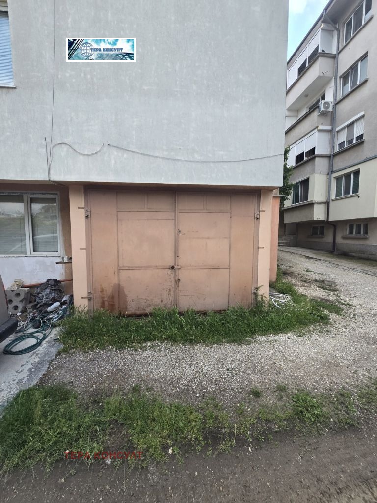 Продава ГАРАЖ, ПАРКОМЯСТО, гр. Плевен, Сторгозия, снимка 3 - Гаражи и паркоместа - 54448588