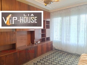 Продава 3-стаен град Пазарджик Запад - [1] 