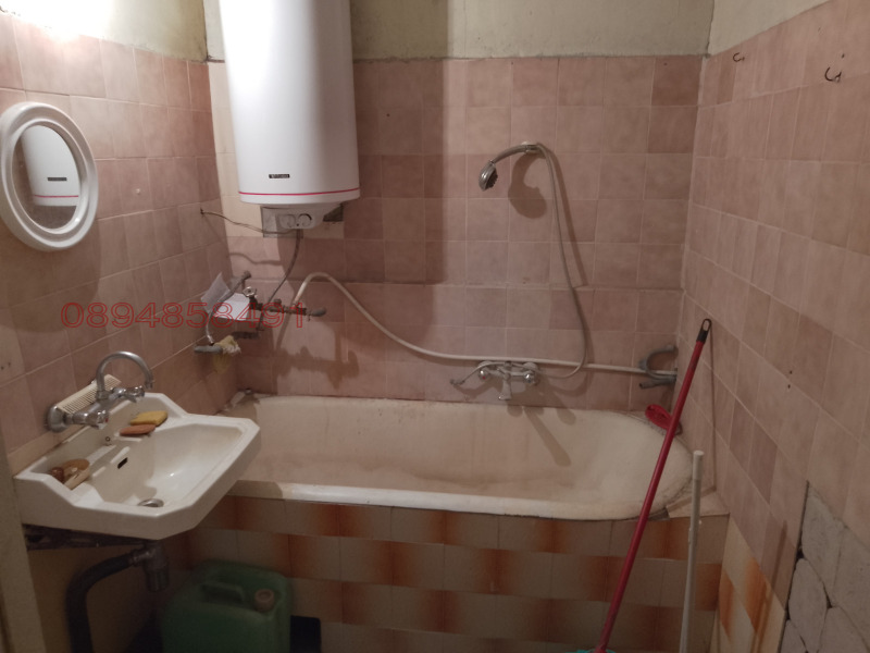 Продава 1-СТАЕН, гр. Кюстендил, Румена войвода, снимка 5 - Апартаменти - 52782329