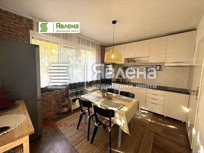 In vendita  2 camere da letto Sofia , Iztok , 85 mq | 99380002 - Immagine [2]