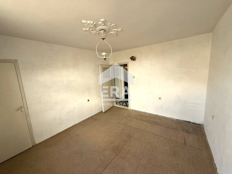 Продава МНОГОСТАЕН, гр. Бургас, област Бургас, снимка 4 - Апартаменти - 53993969