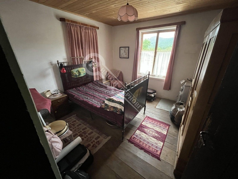 Продава КЪЩА, с. Средни колиби, област Велико Търново, снимка 7 - Къщи - 52036719