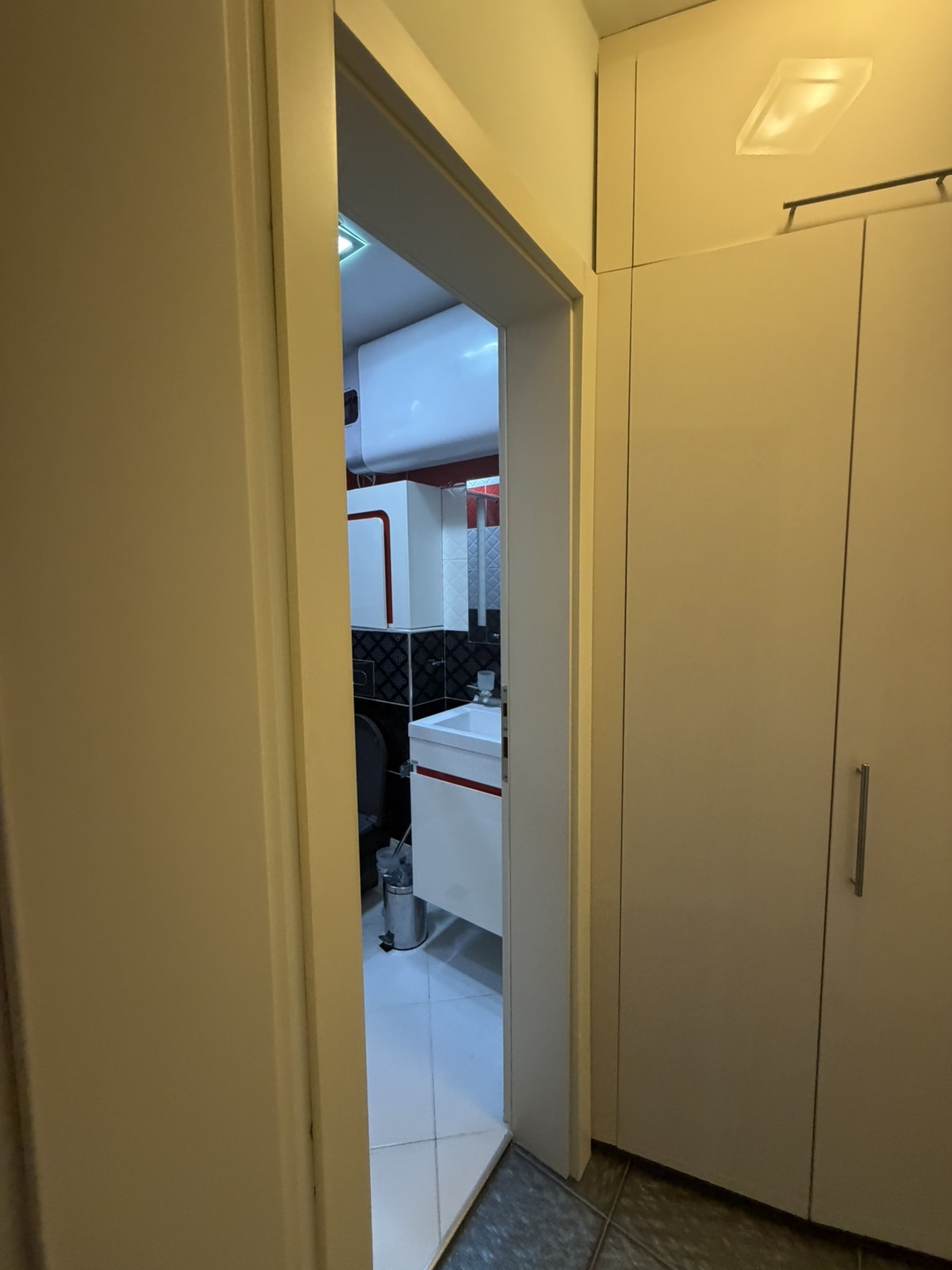 Продава 2-СТАЕН, гр. Благоевград, Освобождение, снимка 11 - Апартаменти - 55104753