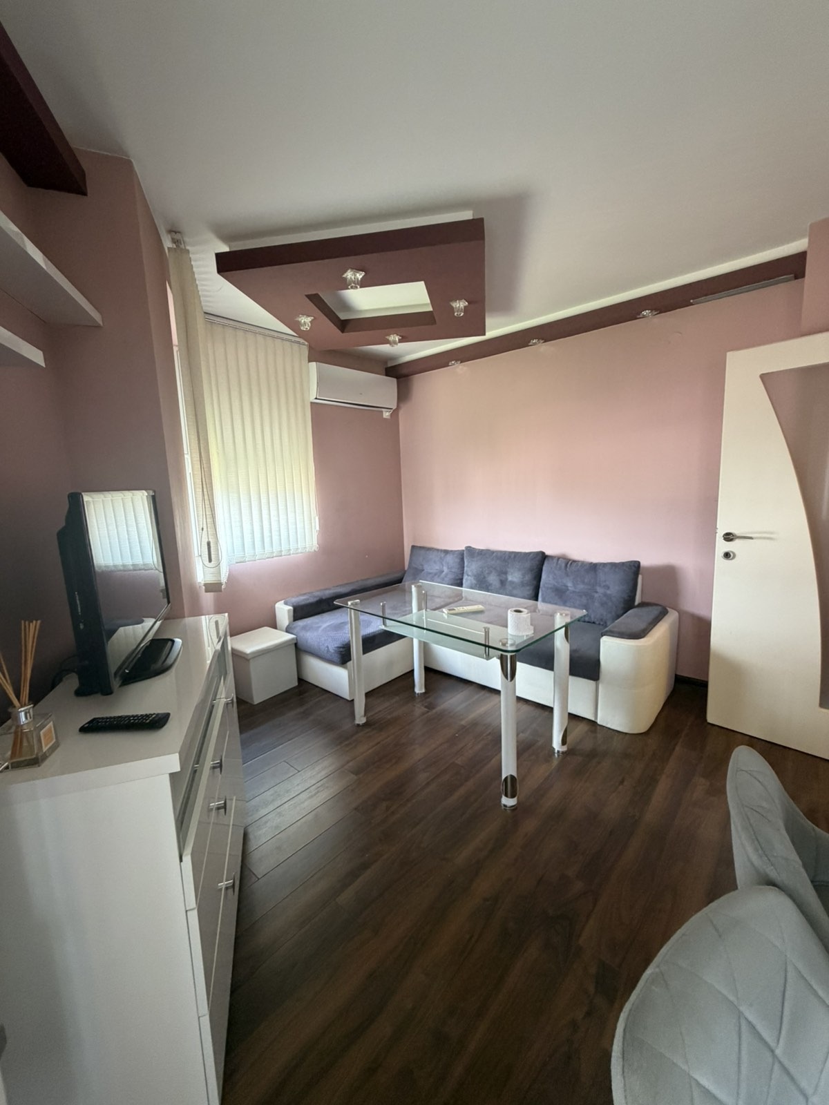 Продава 2-СТАЕН, гр. Благоевград, Освобождение, снимка 2 - Апартаменти - 55104753