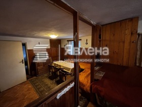 Piętro domu Asenowgrad, region Płowdiw 11