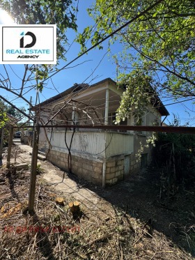 Casa Byala Slatina, región de Vratsa