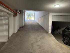 Garage Levski 1, Varna