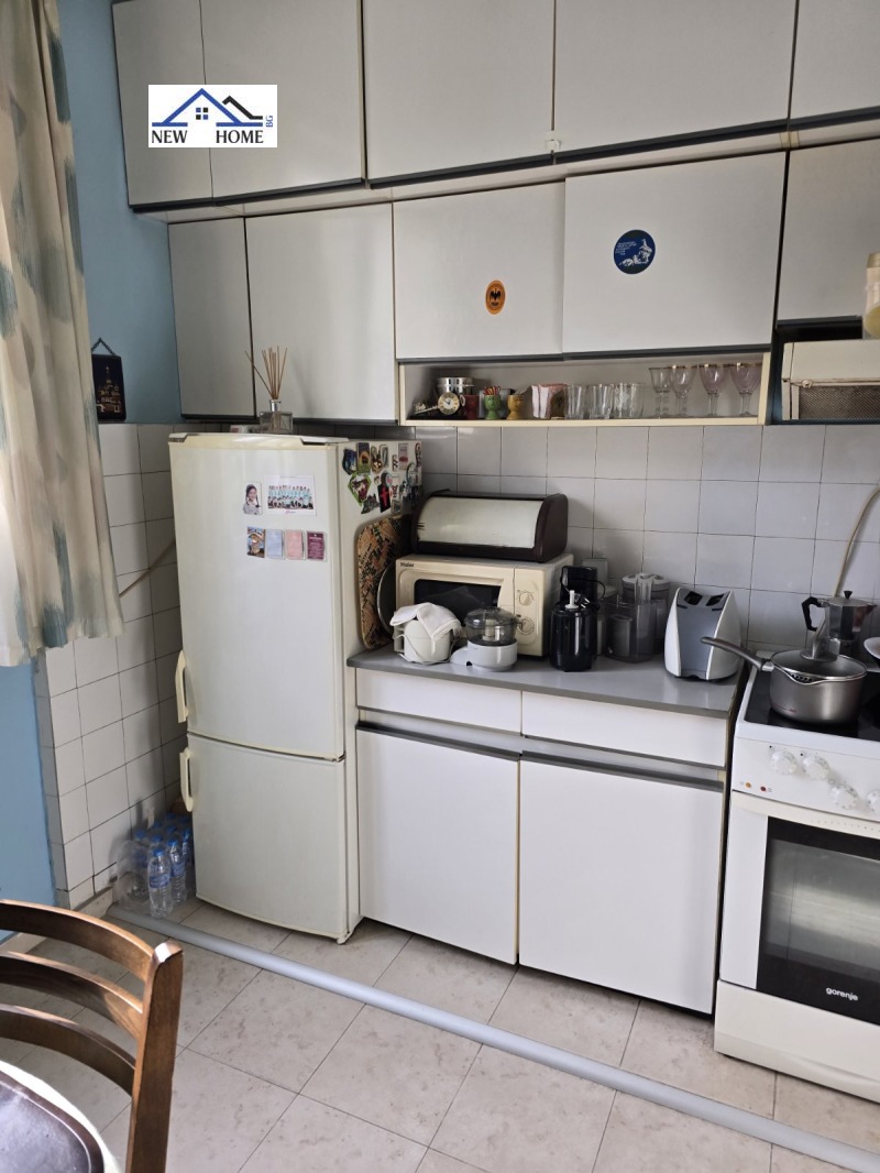 Продава 2-СТАЕН, гр. София, Център, снимка 2 - Апартаменти - 52558703