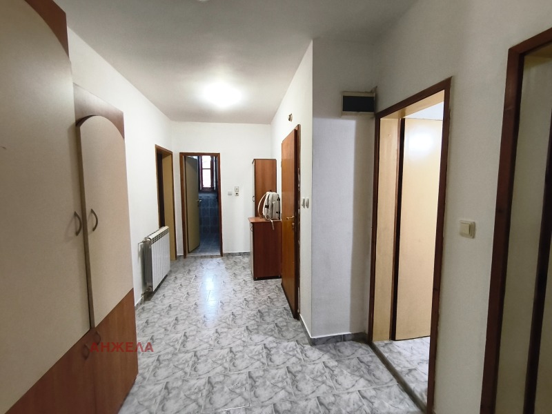 Продава 3-СТАЕН, гр. Пазарджик, Център