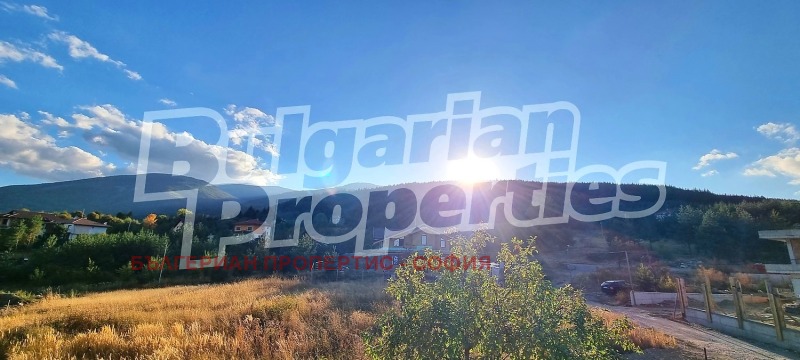 Продава КЪЩА, гр. София, с. Бистрица