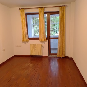 3-стаен град София, Белите брези 11