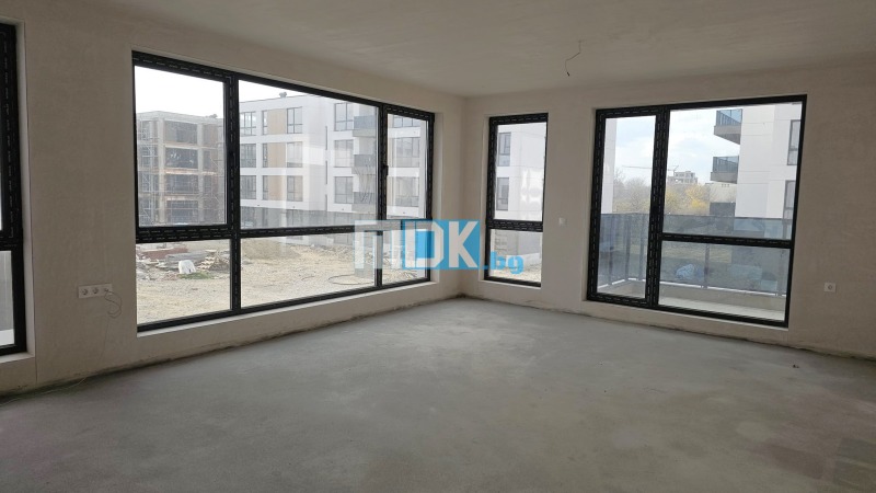 Продава 3-СТАЕН, гр. Пловдив, Остромила, снимка 2 - Апартаменти - 52693369