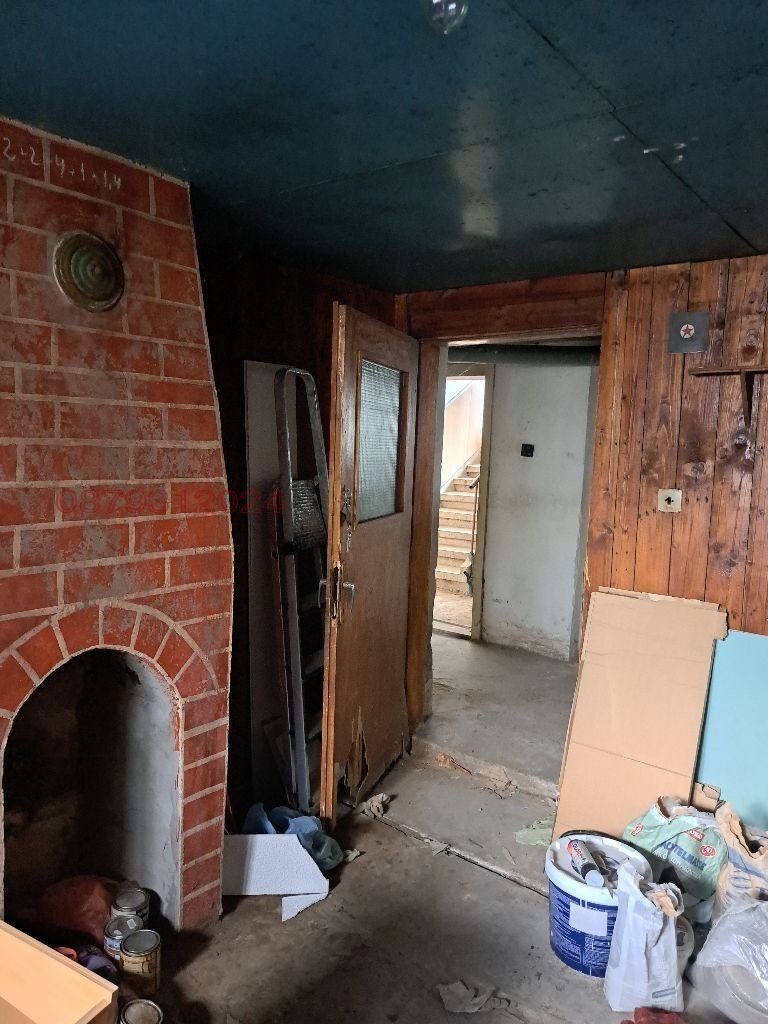 Продава ЕТАЖ ОТ КЪЩА, гр. Ловеч, Гозница