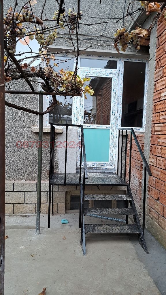 Продава ЕТАЖ ОТ КЪЩА, гр. Ловеч, Гозница, снимка 9 - Етаж от къща - 53026742