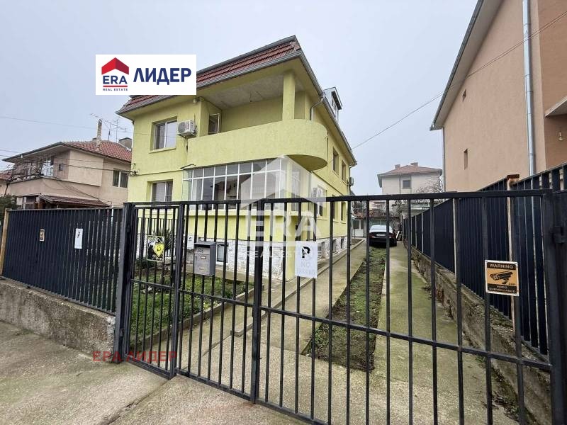 Продава ЕТАЖ ОТ КЪЩА, гр. Русе, Дружба 2, снимка 3 - Етаж от къща - 52822389