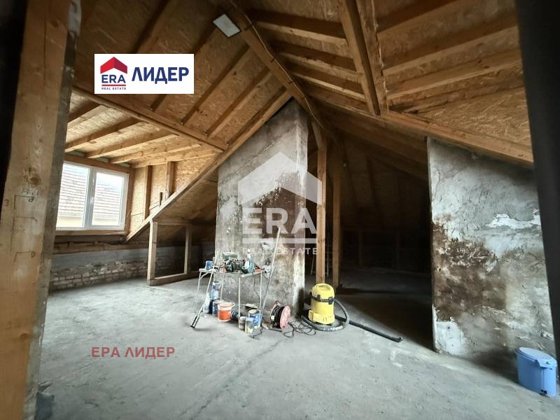 Продава ЕТАЖ ОТ КЪЩА, гр. Русе, Дружба 2, снимка 13 - Етаж от къща - 52822389