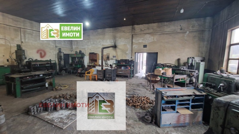 Продава ПРОМ. ПОМЕЩЕНИЕ, с. Просена, област Русе, снимка 3 - Производствени сгради - 53416524