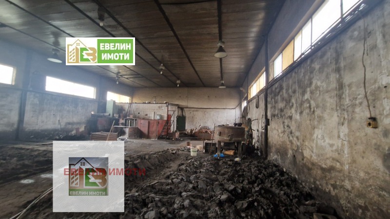 Продава ПРОМ. ПОМЕЩЕНИЕ, с. Просена, област Русе, снимка 12 - Производствени сгради - 53416524