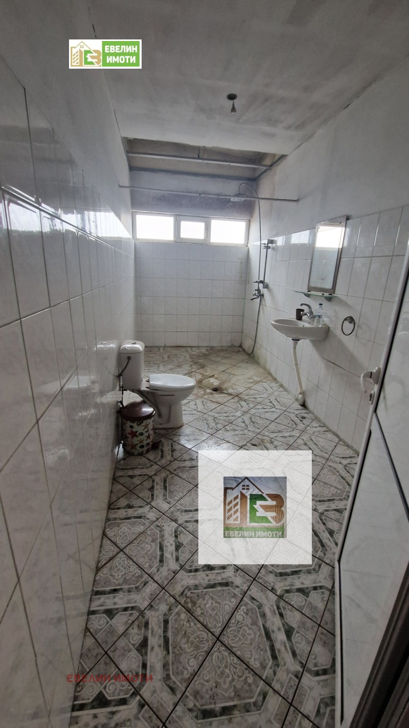 Продава ПРОМ. ПОМЕЩЕНИЕ, с. Просена, област Русе, снимка 14 - Производствени сгради - 53416524