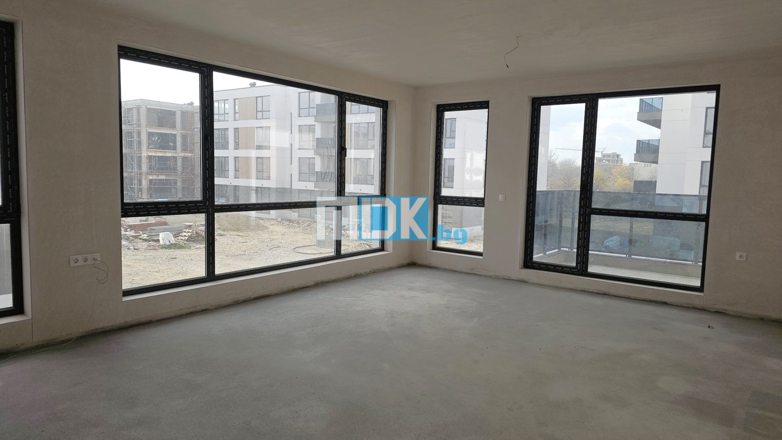 Продава 3-СТАЕН, гр. Пловдив, Остромила, снимка 2 - Апартаменти - 52693369