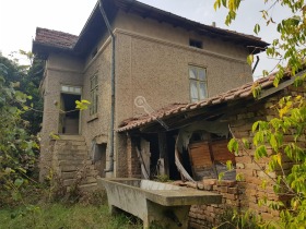 Продажба на имоти в с. Сломер, област Велико Търново - изображение 4 