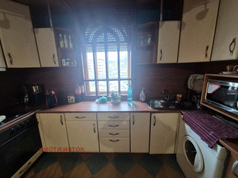 Продава 2-СТАЕН, гр. Перник, Изток, снимка 5 - Апартаменти - 52905593