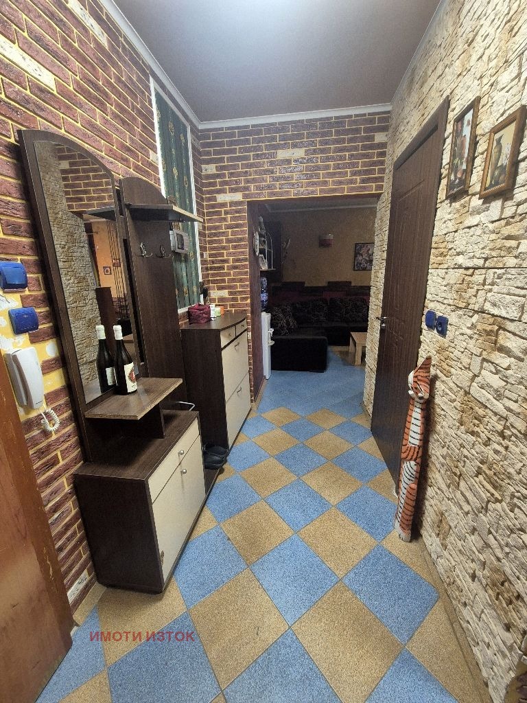 Продава 2-СТАЕН, гр. Перник, Изток, снимка 13 - Апартаменти - 52905593