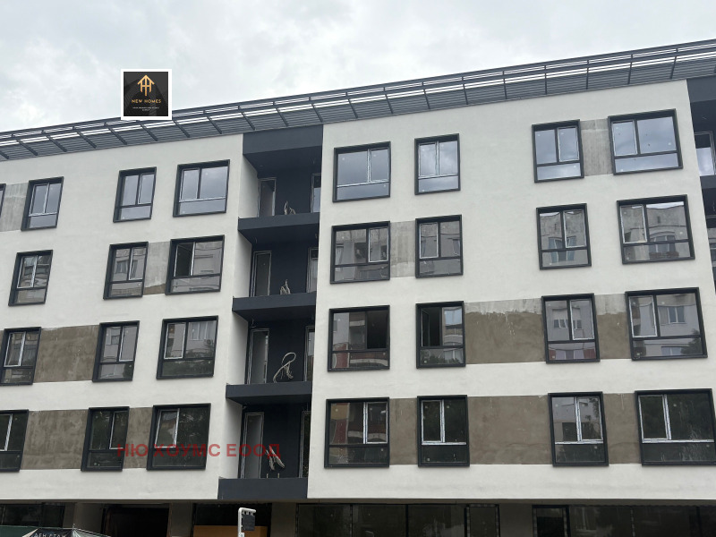 In vendita  2 camere da letto Sofia , Liulin 4 , 96 mq | 16367330