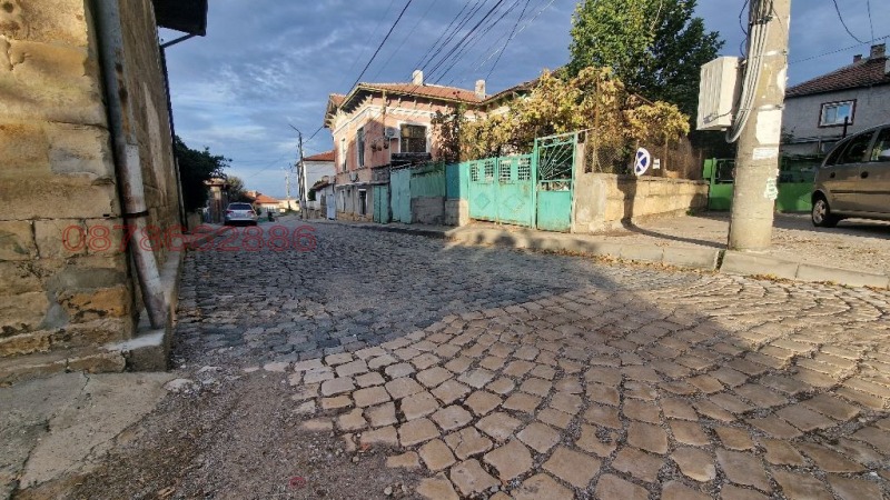 Продава КЪЩА, гр. Свищов, област Велико Търново, снимка 2 - Къщи - 52785307