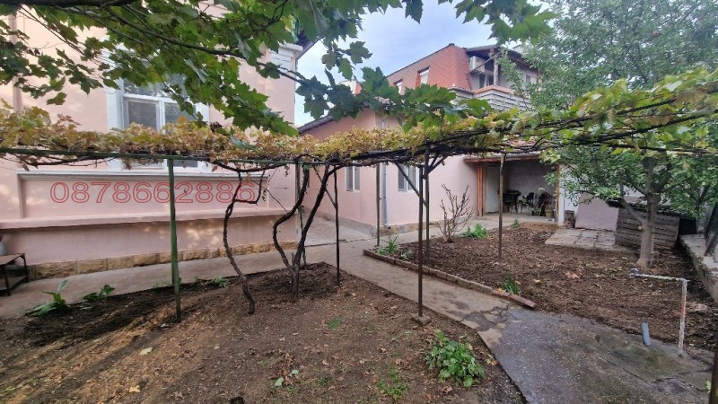 Продава КЪЩА, гр. Свищов, област Велико Търново, снимка 4 - Къщи - 52785307