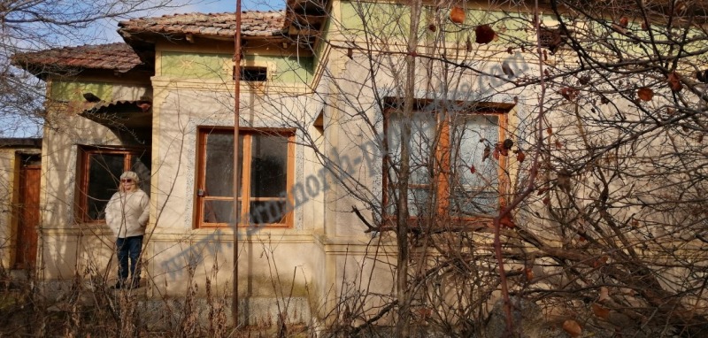 Продава КЪЩА, с. Дъбрава, област Добрич, снимка 2 - Къщи - 52941683