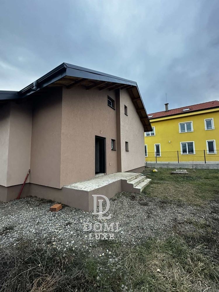 Продава КЪЩА, гр. София, с. Житен, снимка 2 - Къщи - 52969691