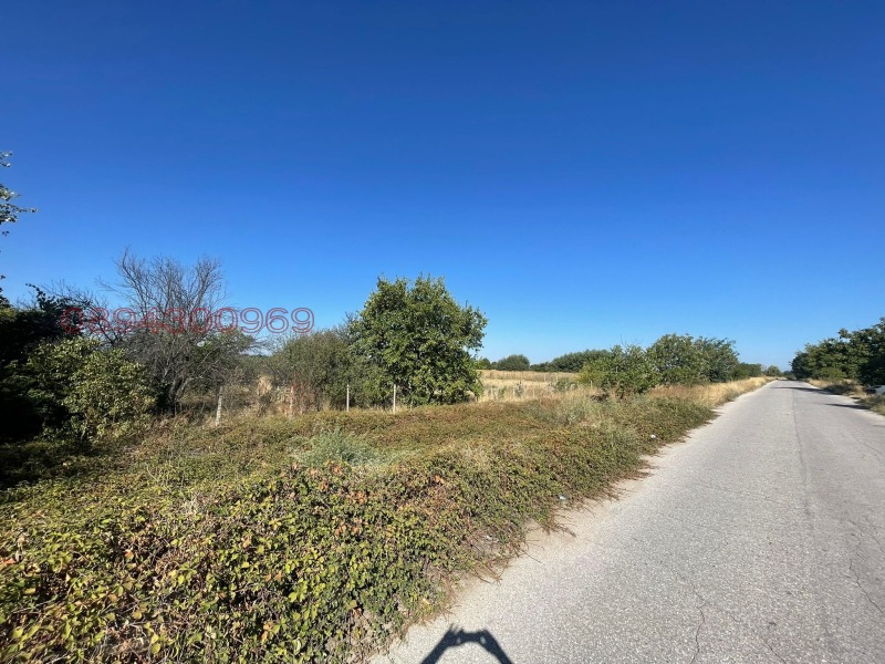 Till salu  Landa region Plovdiv , Stamboliiski , 3707 dka | 19286088 - bild [2]