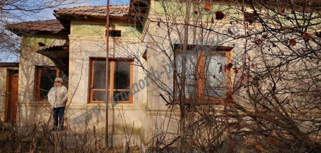 Продава КЪЩА, с. Дъбрава, област Добрич, снимка 2 - Къщи - 52941683