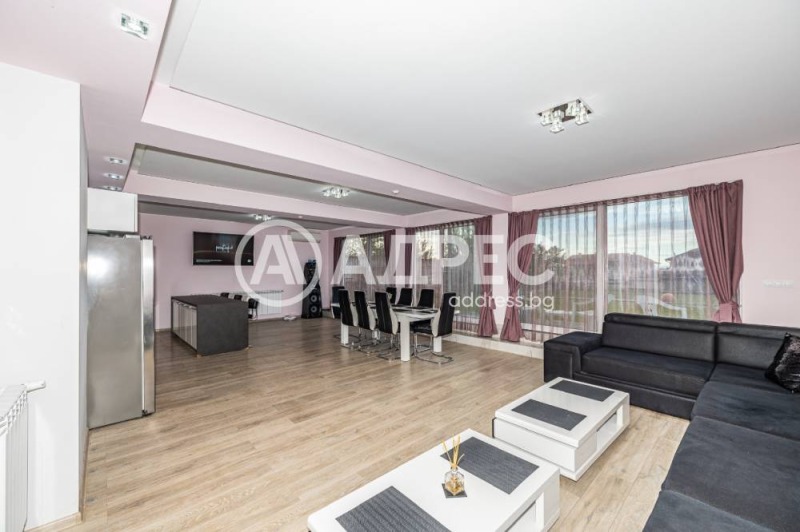 Till salu  Hus region Plovdiv , Markovo , 565 kvm | 82155419 - bild [2]