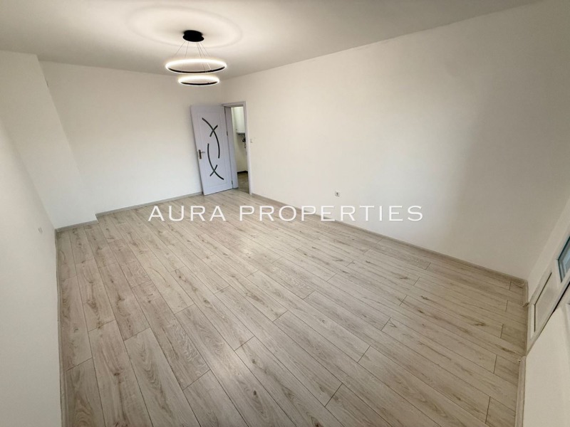 Продава 2-СТАЕН, гр. Разград, Орел, снимка 3 - Апартаменти - 52686735