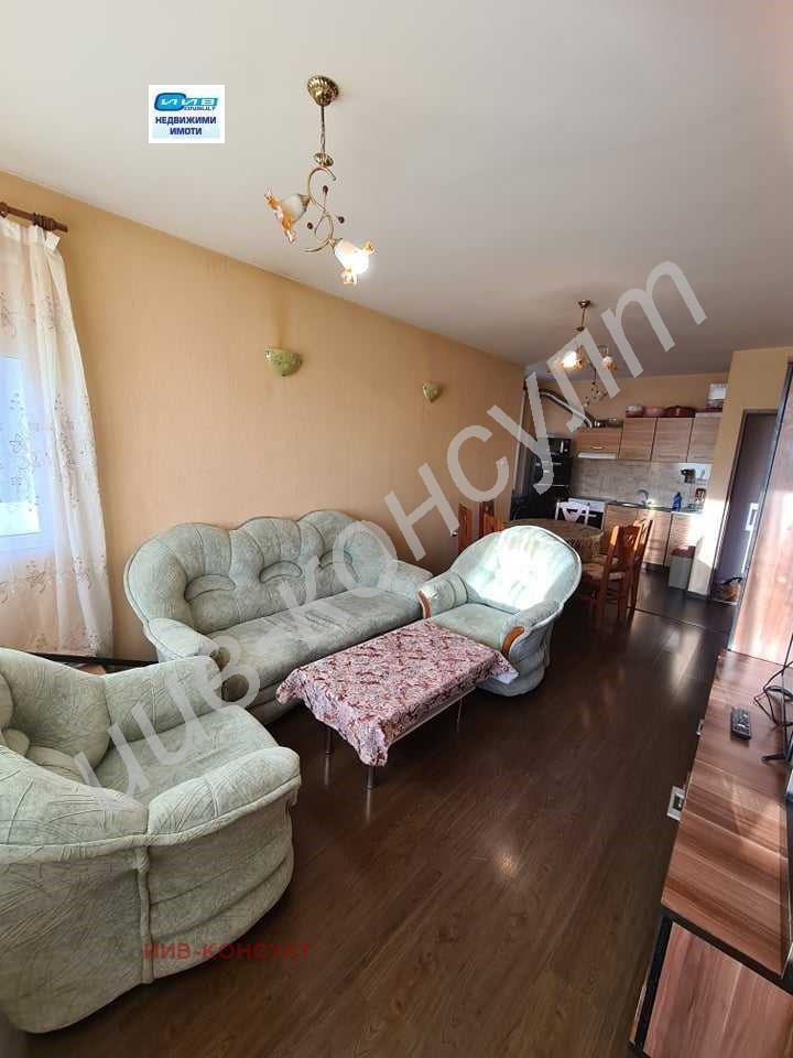 In vendita  2 camere da letto Veliko Tarnovo , Akatsiia , 90 mq | 23768720