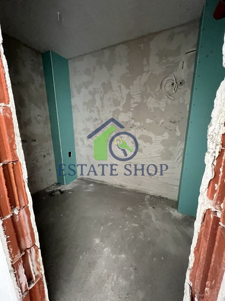 Till salu  3+ sovrum Plovdiv , Hristo Smirnenski , 267 kvm | 69788634 - bild [14]