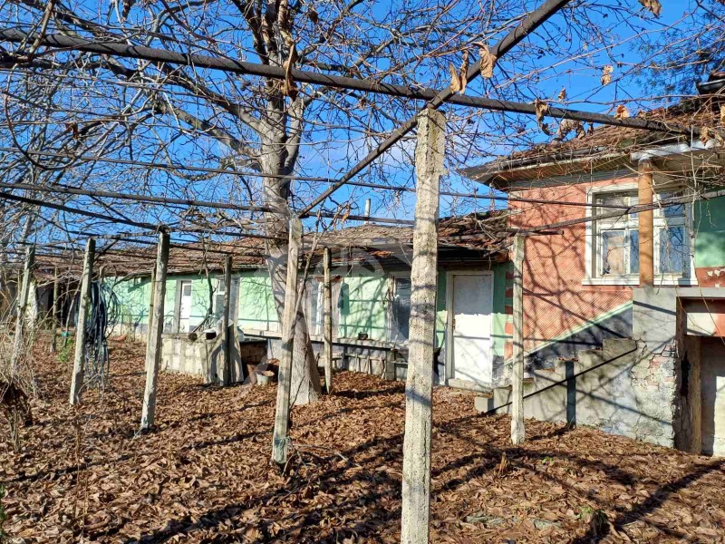 En venta  Casa región Plovdiv , Dalgo pole , 70 metros cuadrados | 76932736 - imagen [3]
