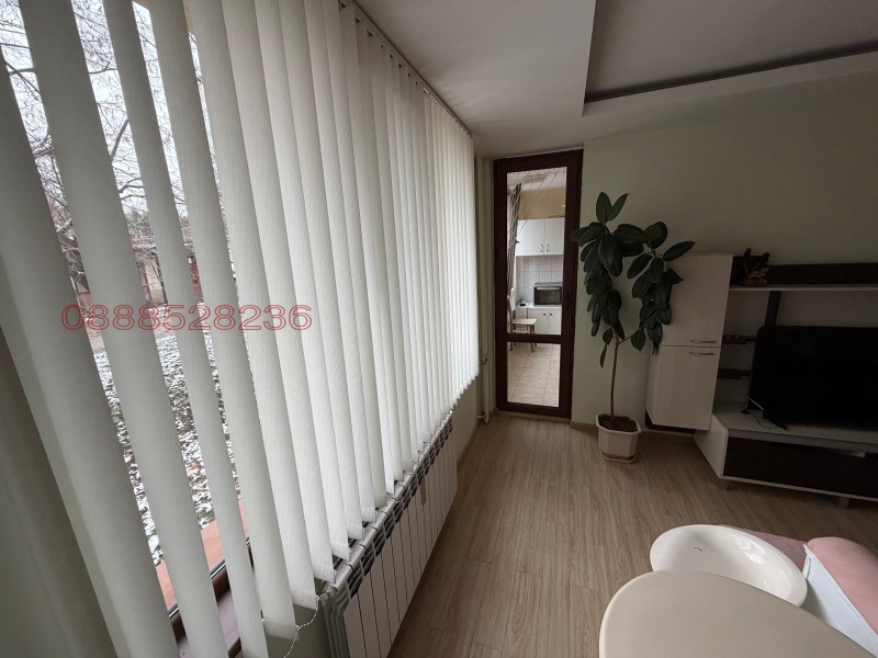 Продава 2-СТАЕН, гр. Разград, Бели Лом, снимка 3 - Апартаменти - 52946197